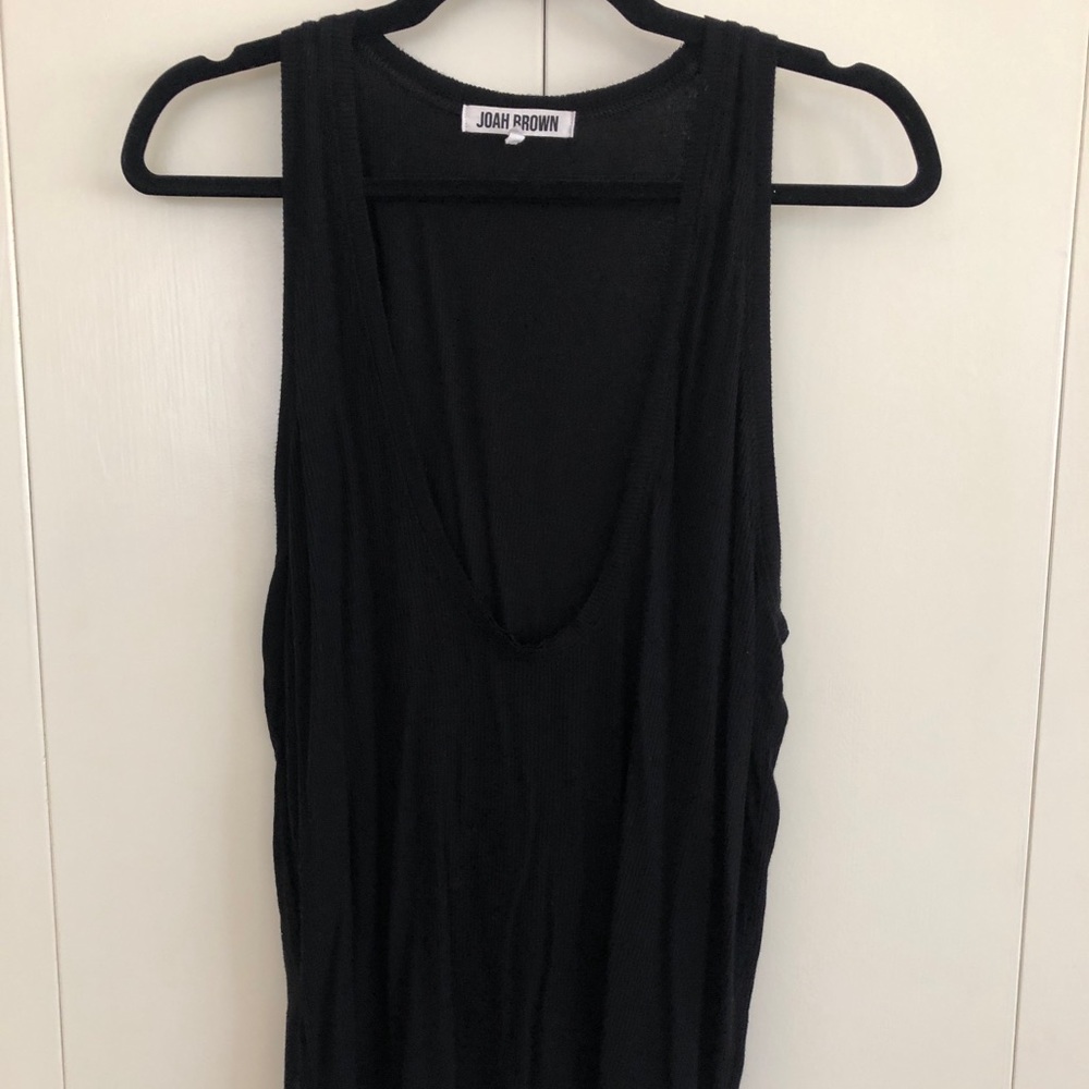 Black Scoop Neck Tank
